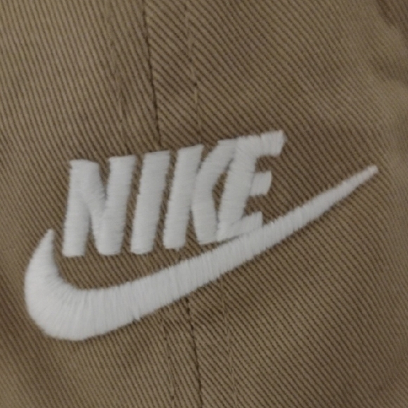 Nike M/L Tan Cap With White Check Logo Hat - Picture 4 of 4